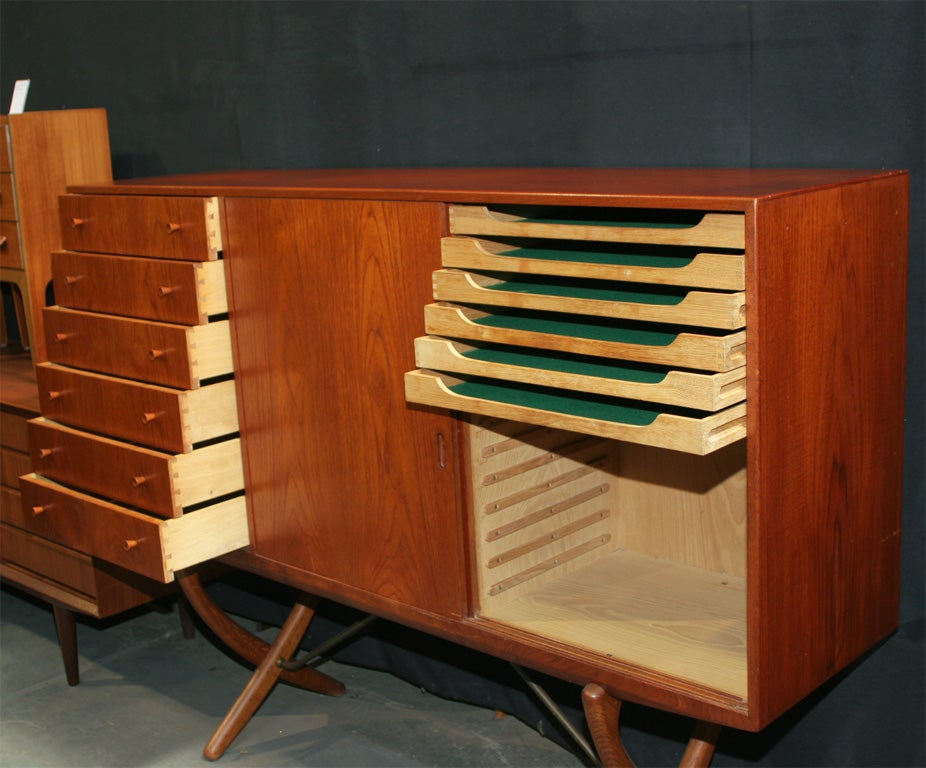Saber Leg Highboard by Hans Wegner In Excellent Condition For Sale In New York, NY