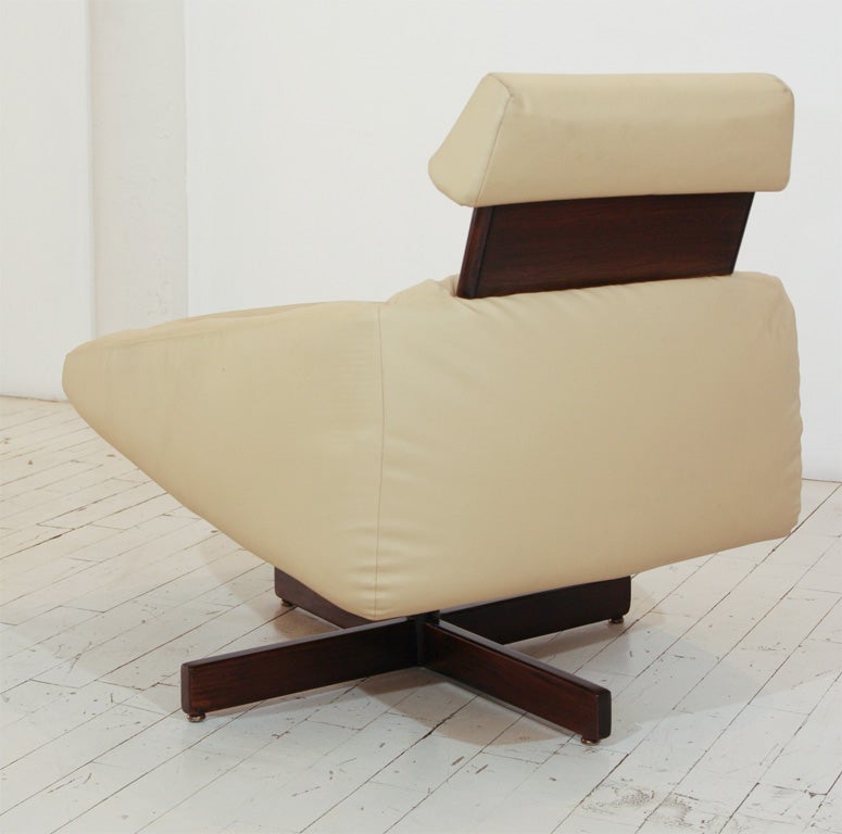 Brazilian Armchair with Adjustable Headrest by Percival Lafer