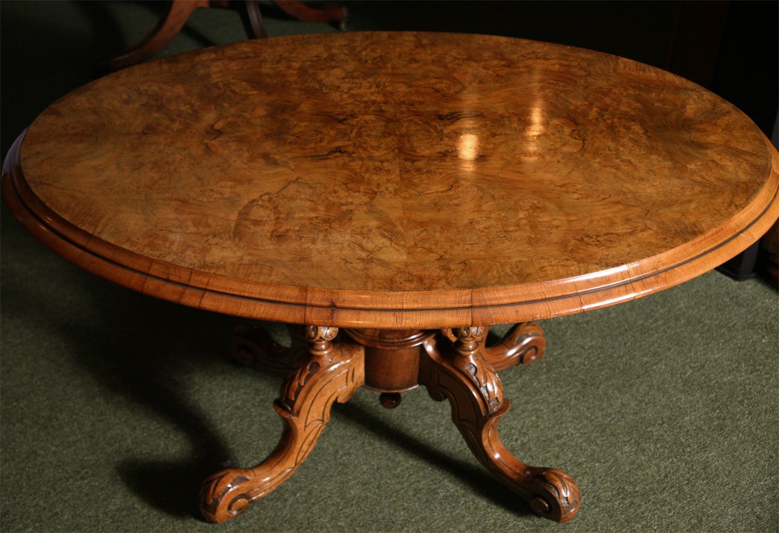 19th Century A mid-19th century English tilt - top Walnut Loo Table For Sale