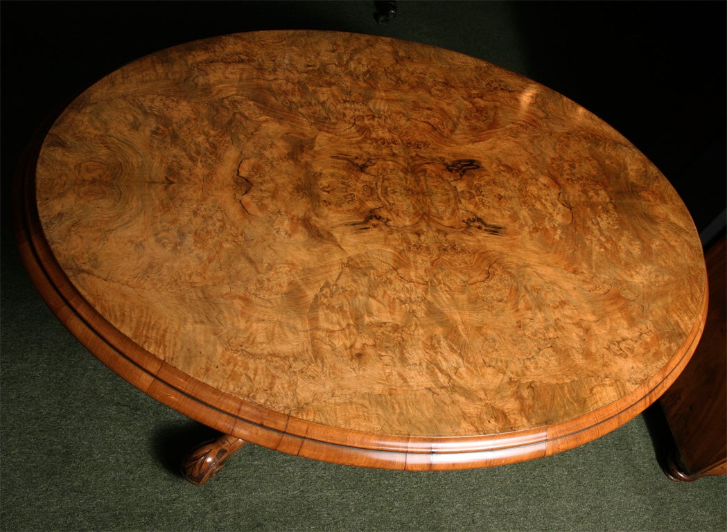 A mid-19th century English tilt - top Walnut Loo Table For Sale 6