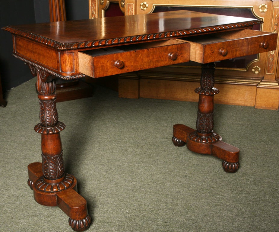 Une table à écrire anglaise pour dames George IV