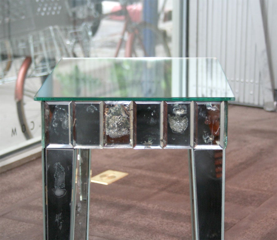 1940's Hollywood Mirrored Side Table 2