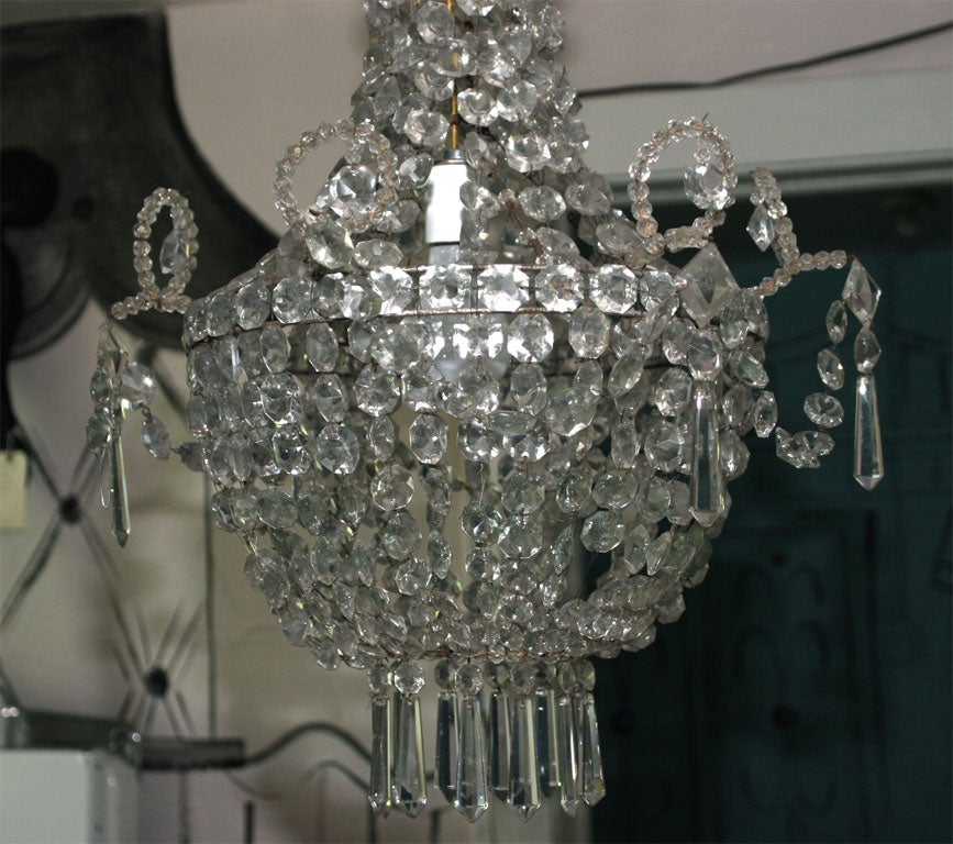Napoleon III  Lustre De Fete Crystal Chandelier In Good Condition For Sale In Stamford, CT