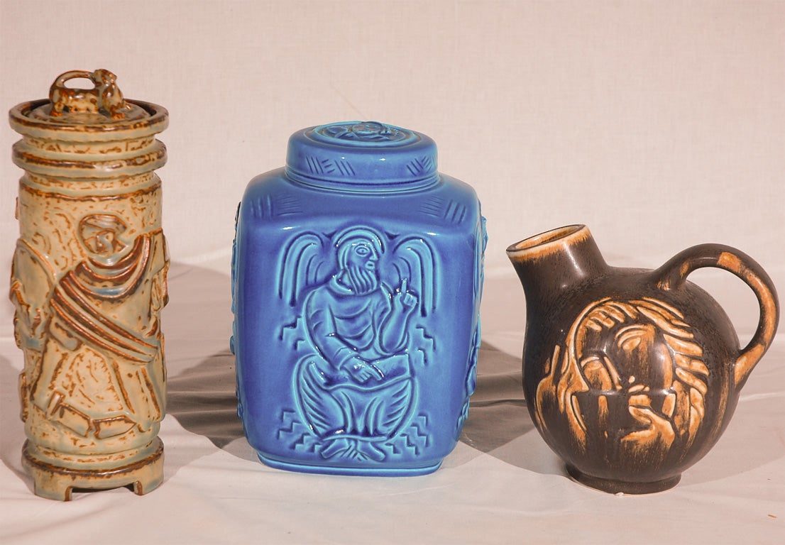 Collection of Jais Nielsen ceramics. Die meisten wurden für Royal Copenhagen hergestellt.  Die Keramiken werden separat verkauft.