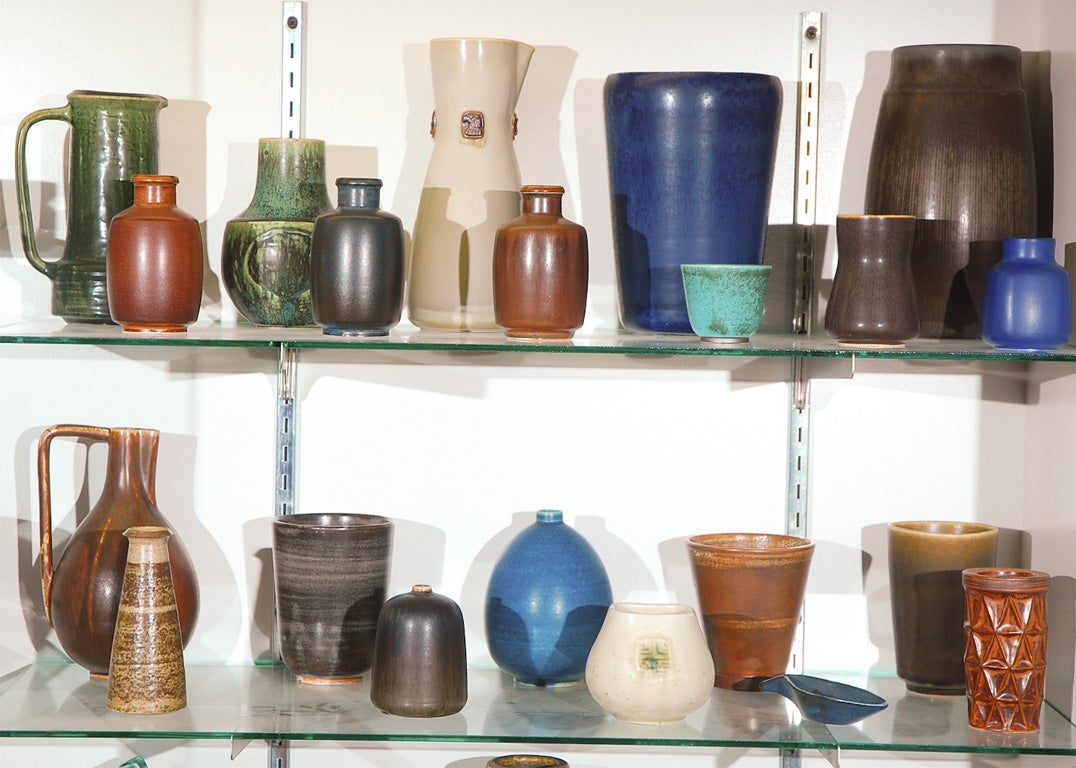 Kollektion von Saxbo-Vasen (Mitte des 20. Jahrhunderts) im Angebot