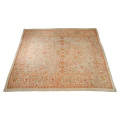 Oushak carpet