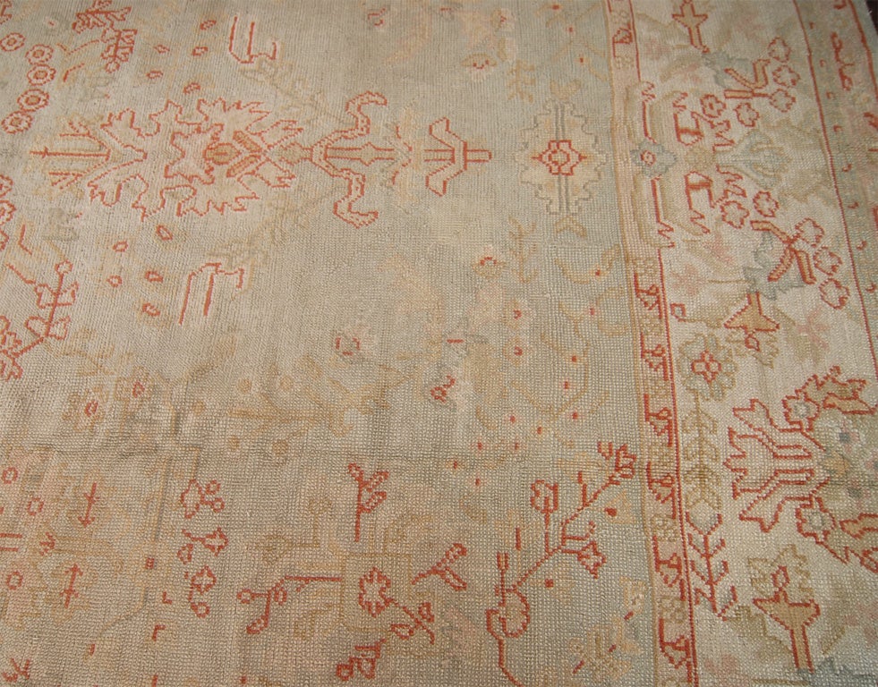 Oushak carpet