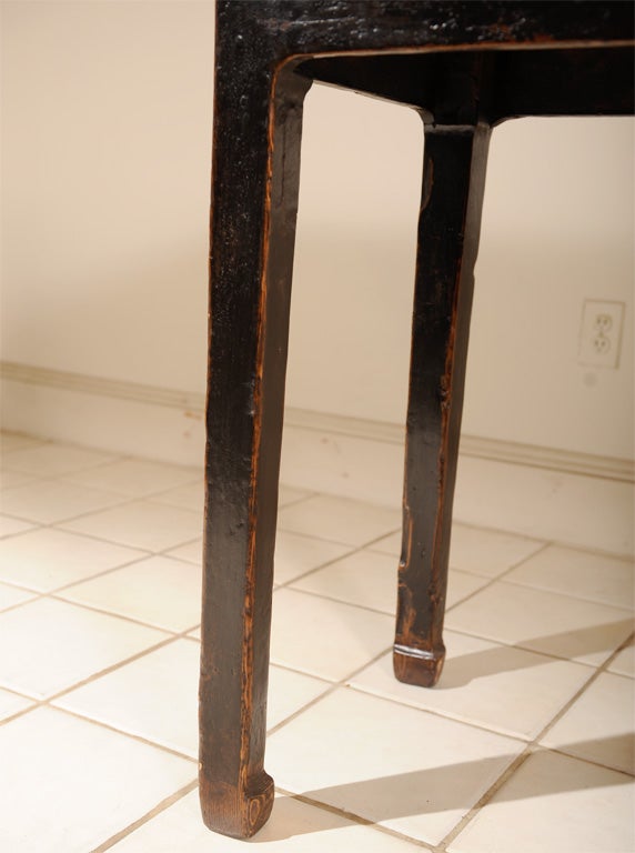 LACQUERED  CHINESE SIDE TABLE