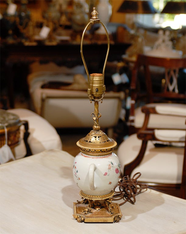19th Century Chinese Export Porcelain Tea Pot as Lamp 4