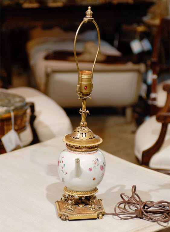 19th Century Chinese Export Porcelain Tea Pot as Lamp 6
