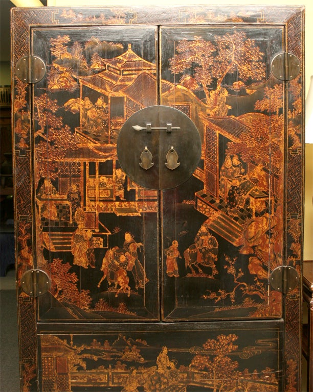 Wood Chinese 19th Century Chinoiserie wedding cabinet armoire