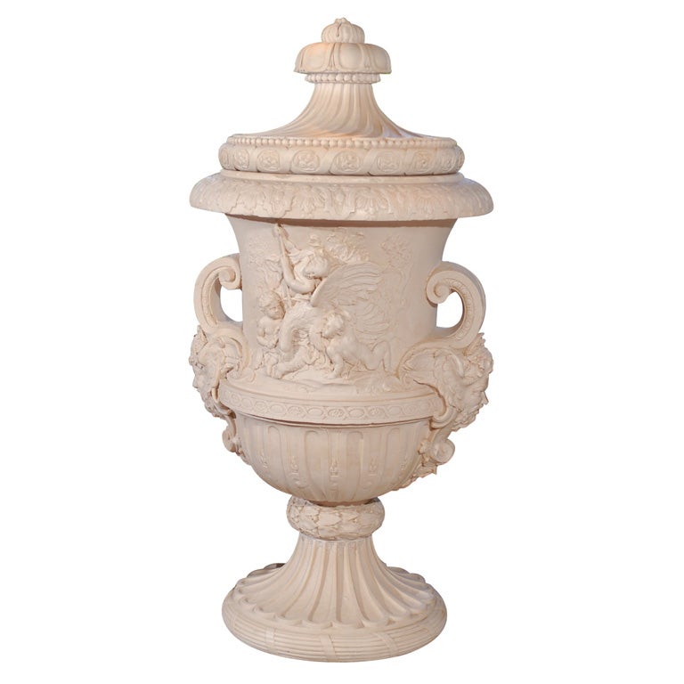 Pair of Garden Urns For Sale at 1stDibs