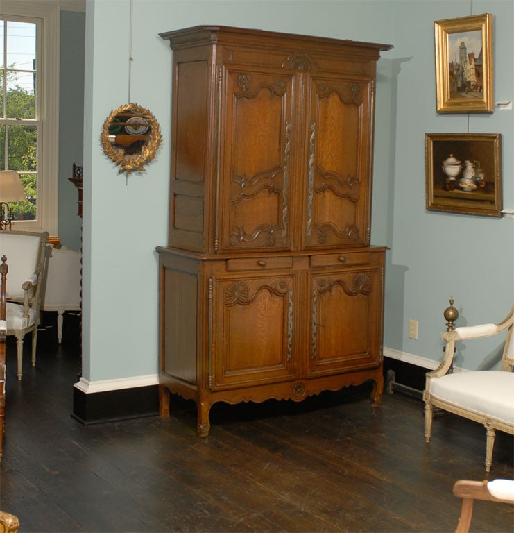 18th Century Louis XV Oak Buffet Deux Corps