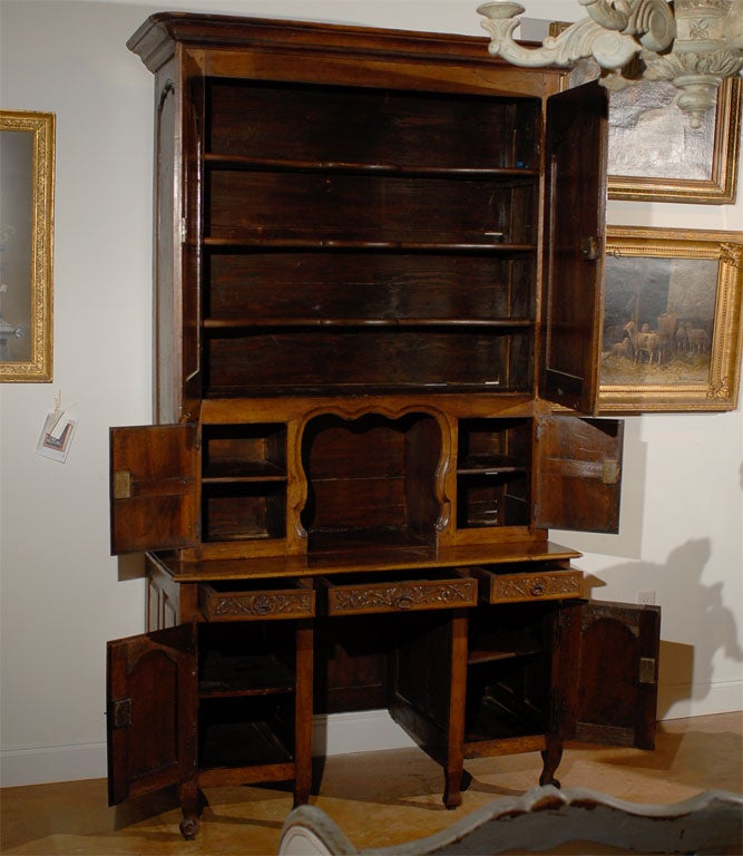 Late 18th Century French Carved Walnut Bookcase Secretaire from the Rhône Valley 4