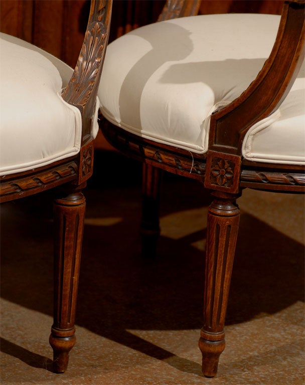 Fabric Pair of 19th Century French Louis XV Carved Walnut Fauteuil Side Chairs