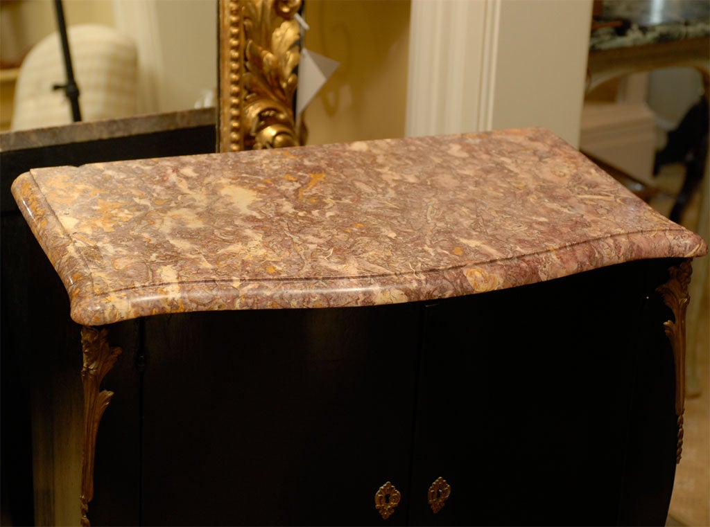 20th Century French Louis XVI Style Transitional Marble-Top Ebonized Commode In Good Condition In Atlanta, GA