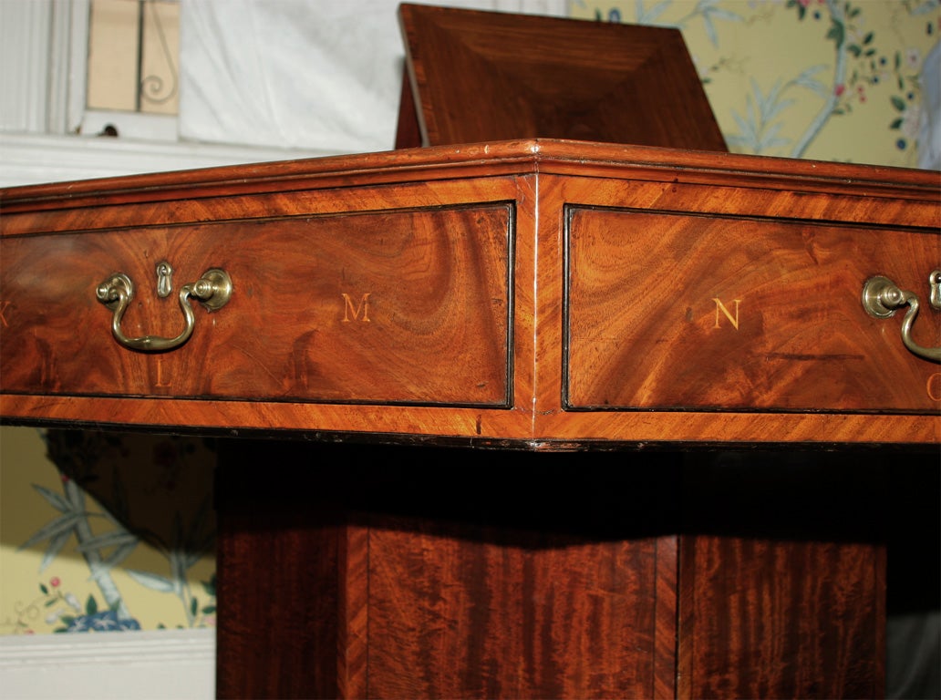 Rare Chippendale period rent table, c. 176( 5