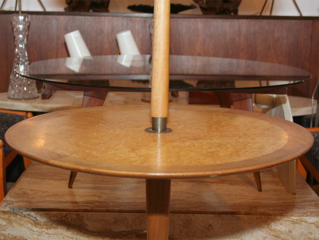 Tripod Floor Lamp Table by Edward Wormley for Dunbar In Excellent Condition In New York, NY