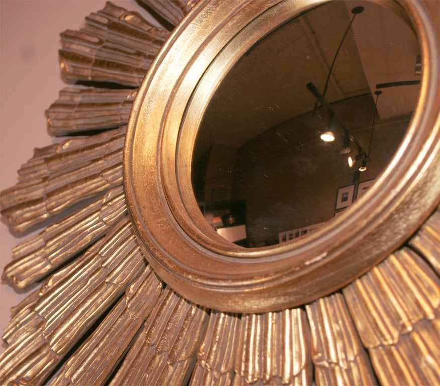 Midcentury sunburst wall mirror In Excellent Condition For Sale In New York, NY