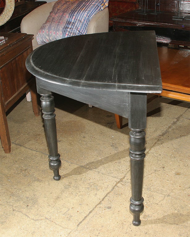 Half Moon Table In Excellent Condition In New York, NY