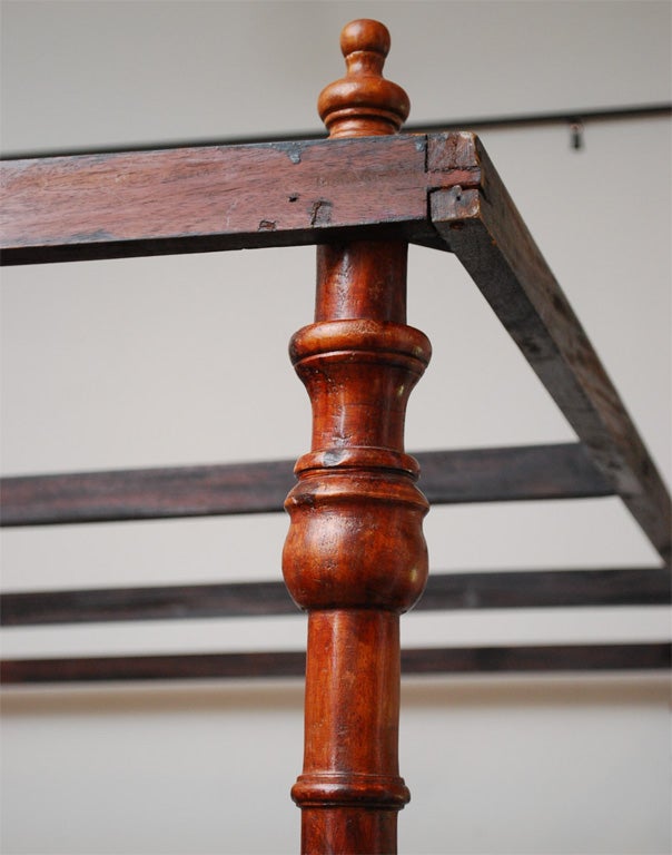 teak canopy bed