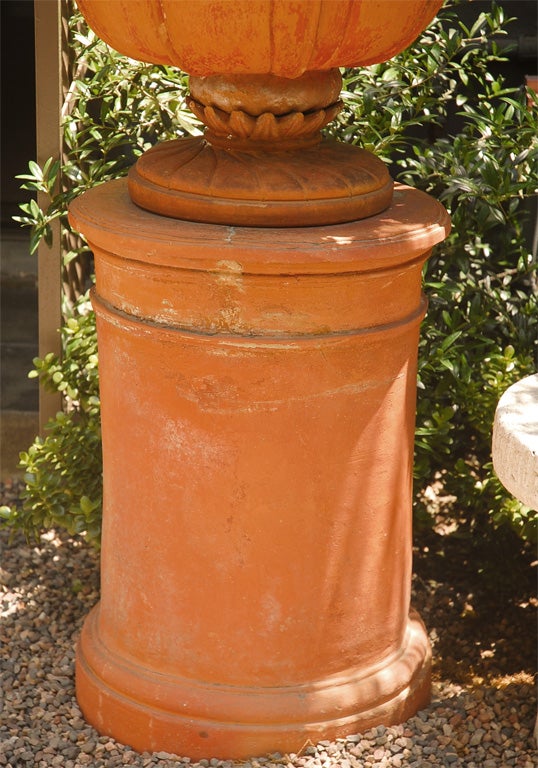 A Pair of Large English Terra Cotta Pots with Stands, Circa 1820 In Good Condition In Los Angeles, CA