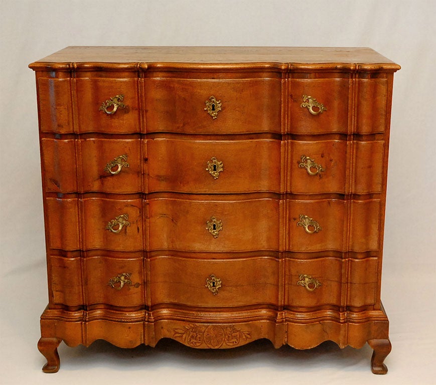 18th Century Baroque Chest of Drawers 2