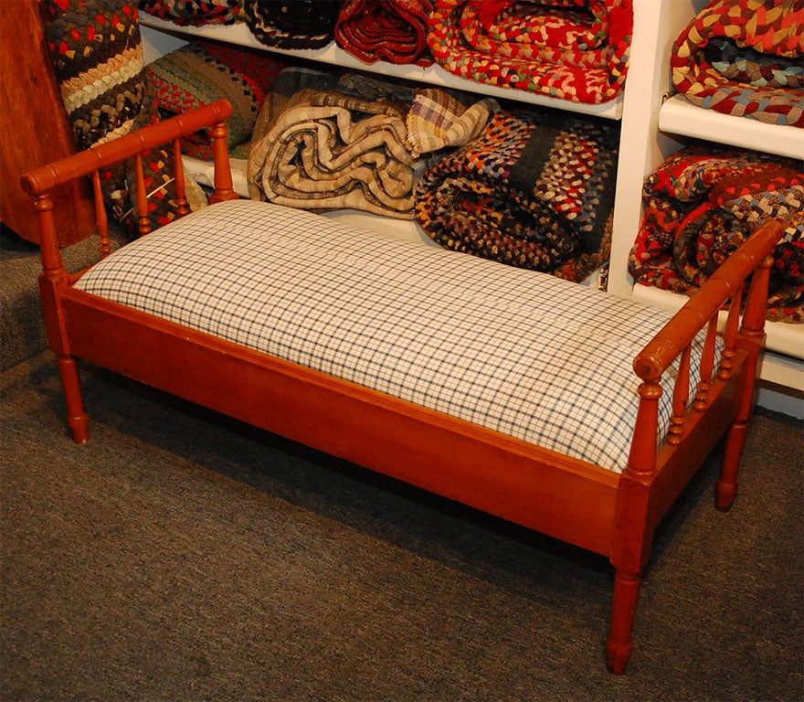 American 19th Century Pennsylvania Loveseat/Day Bed
