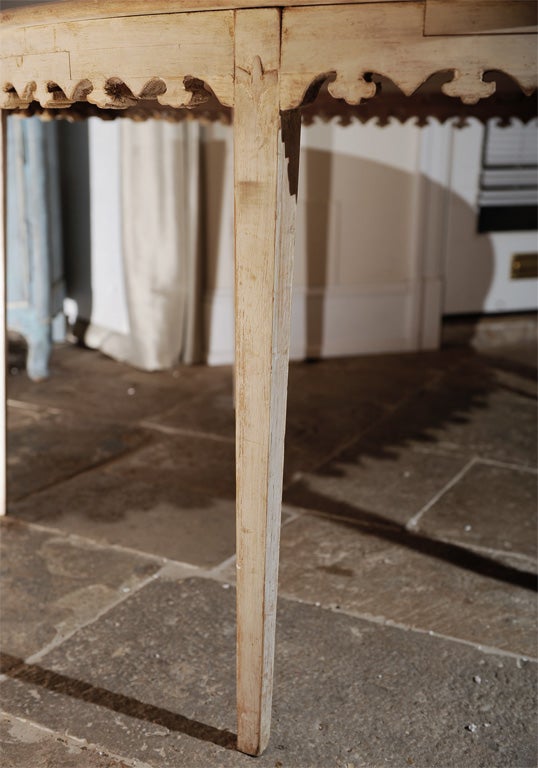 19th Century Rare Painted Gustavian Round Dining Table