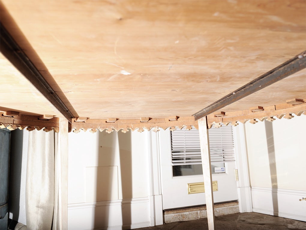 Rare Painted Gustavian Round Dining Table 1