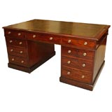 Antique English mahogany partner
s desk
