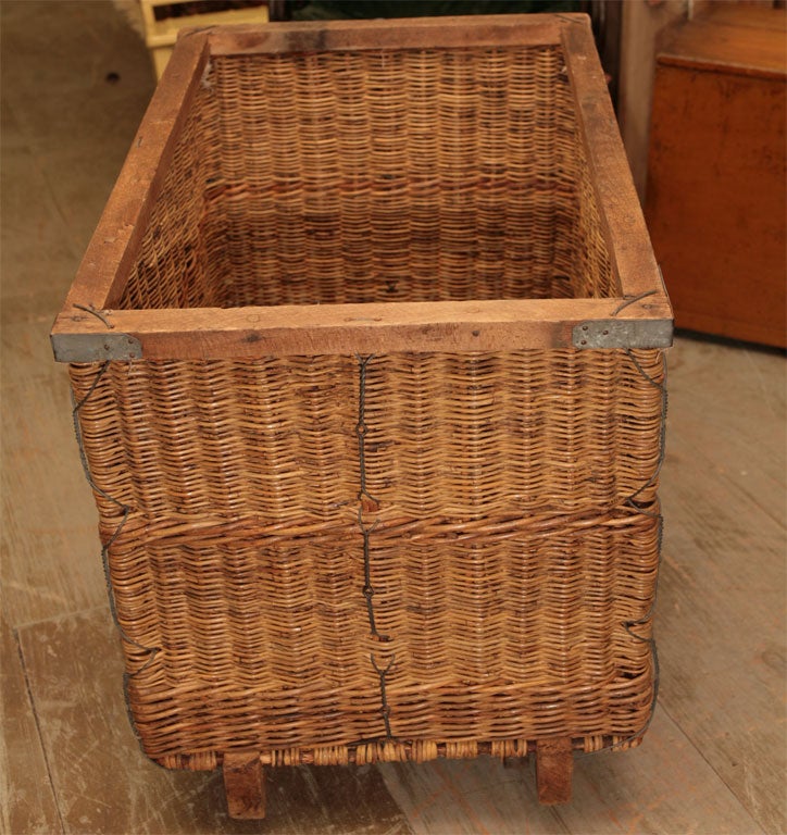 Wood French Wicker Laundry Cart