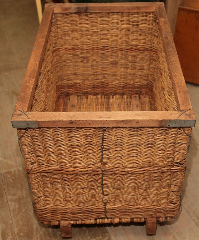 French Wicker Laundry Cart 1