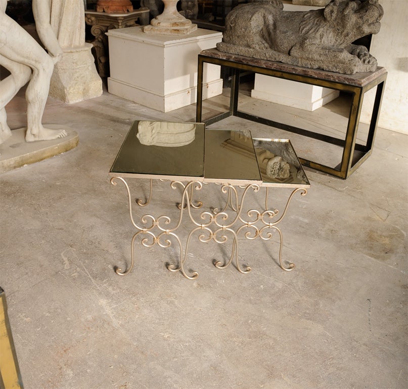 Set of Mirrored Nesting Tables