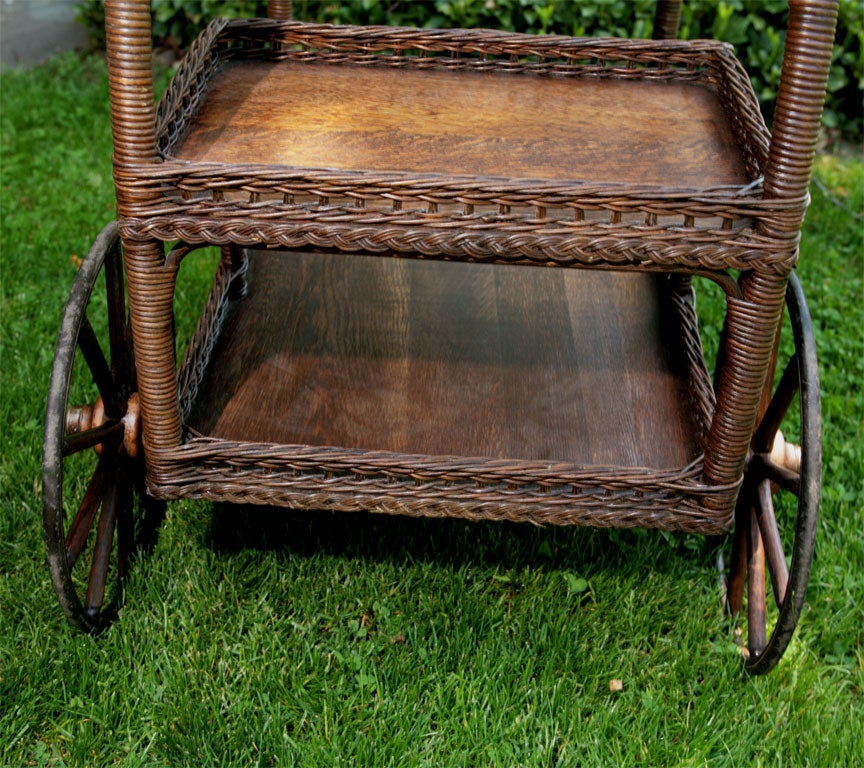 VICTORIAN WICKER TEA CART In Excellent Condition In Sheffield, MA