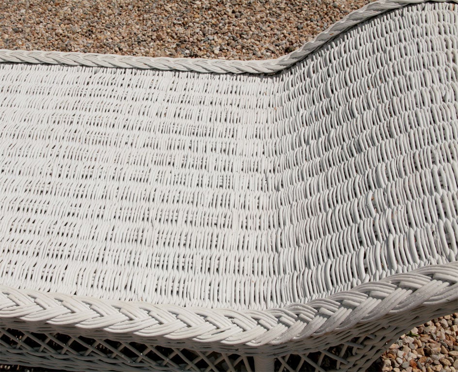 BAR HARBOR WICKER FAINTING COUCH 1