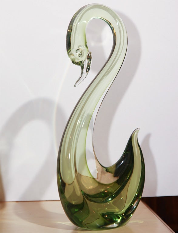Pair of Citrus Green Murano Glass Swans 2
