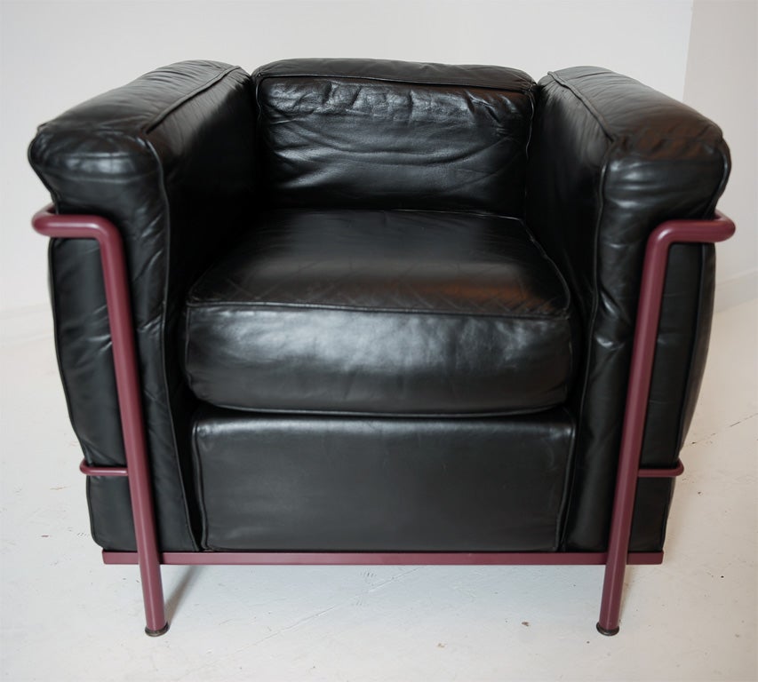Pair of Le Corbusier LC2 Petit club chairs by Thonet 1