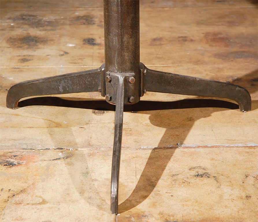 Unique Table, Industrial base and mechanism.