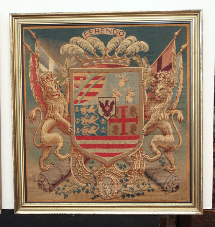 A PAIR OF ARMORIAL  PANELS. PROBABLY ITALIAN, EARLY 19th CENTURY In Good Condition In New York, NY