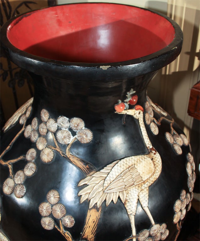 Very Large pair of Japanese Lacquer Urns - Over 4 feet tall! For Sale 3