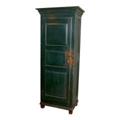 Canadian chimney cupboard