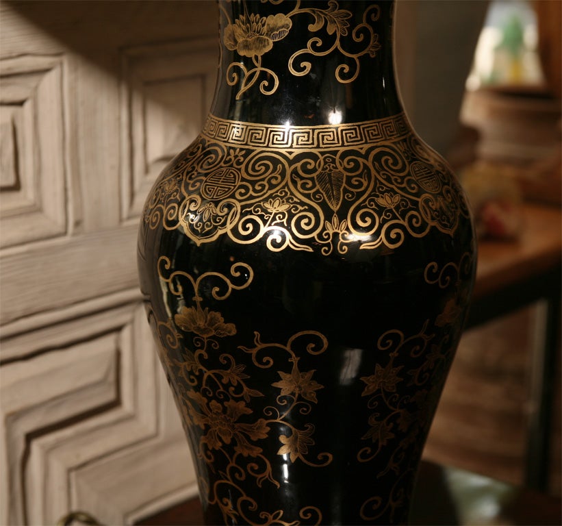 Chinese mirror black vase with gold decoration