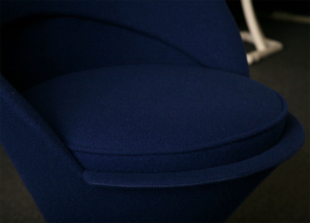 Mod Verner Panton Blue Cone Chair 3