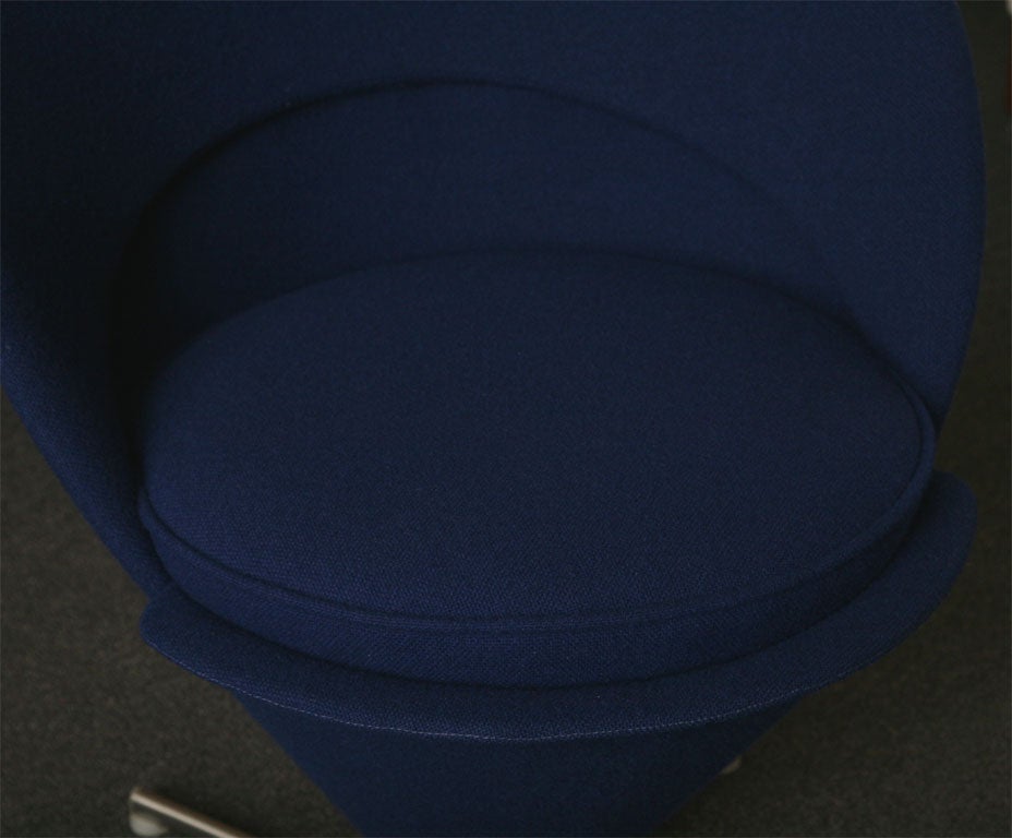 Mod Verner Panton Blue Cone Chair 4
