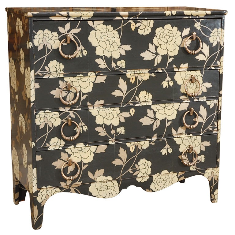 American Dresser in Wallpaper