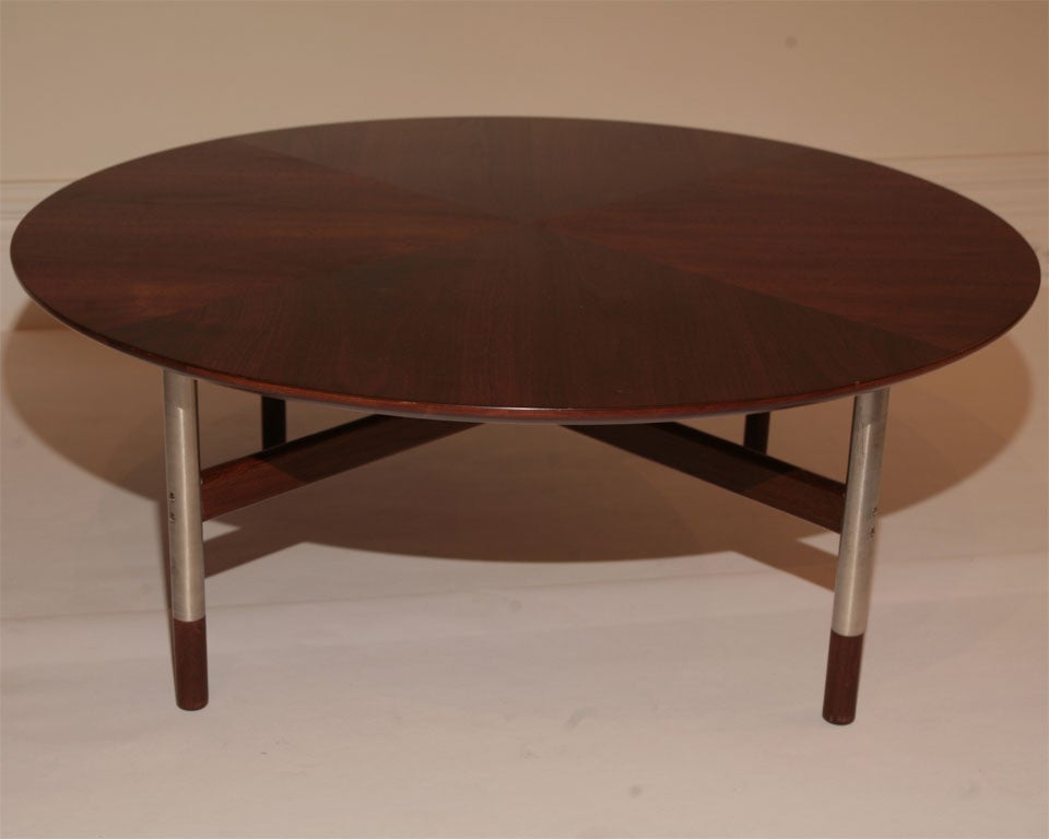 Richard Nissen Round Cocktail Table