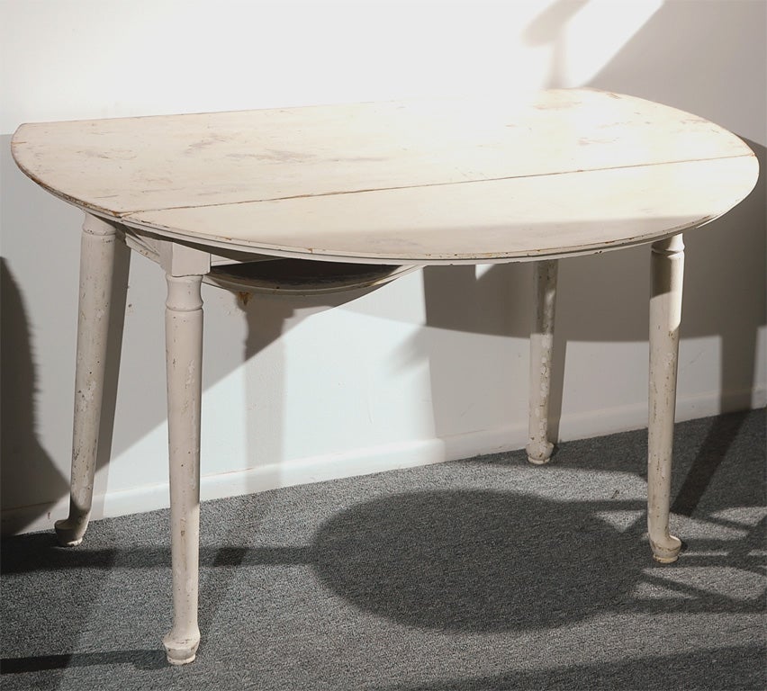 19THC ORIGINAL WHITE PAINTED DROP LEAF TABLE FROM PENNSYLVANIA 1