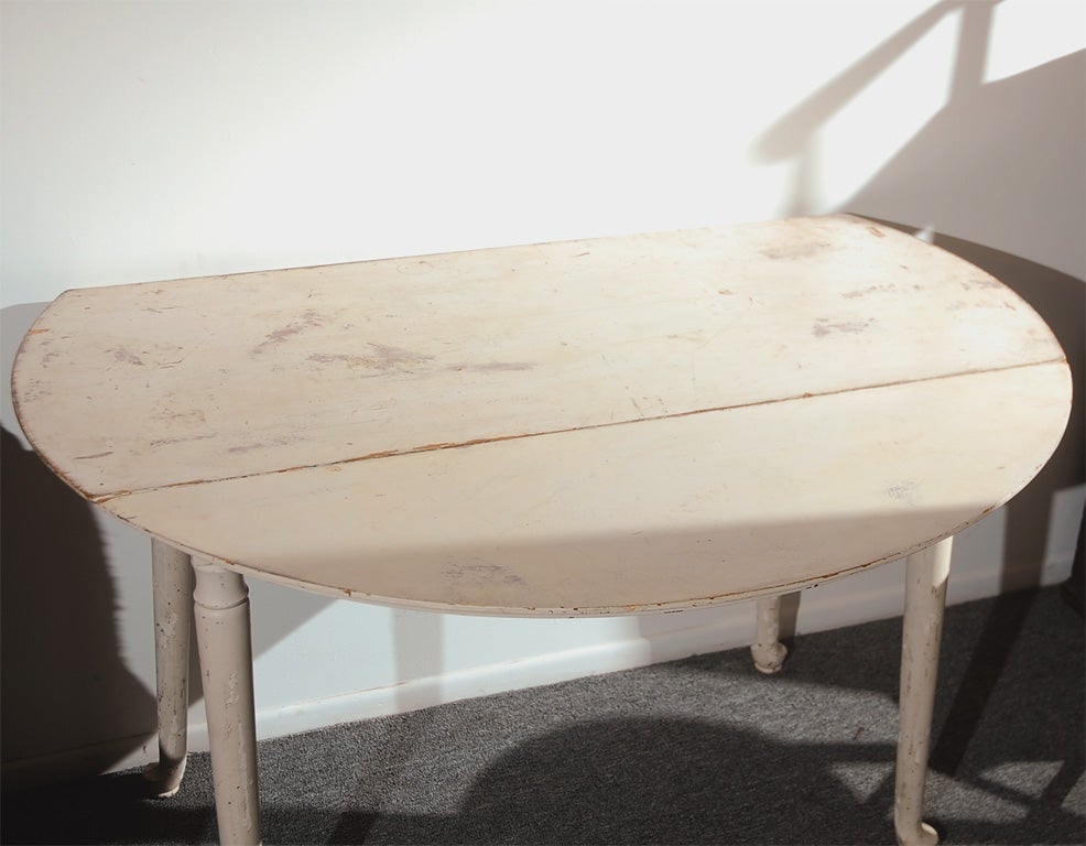 19THC ORIGINAL WHITE PAINTED DROP LEAF TABLE FROM PENNSYLVANIA 2