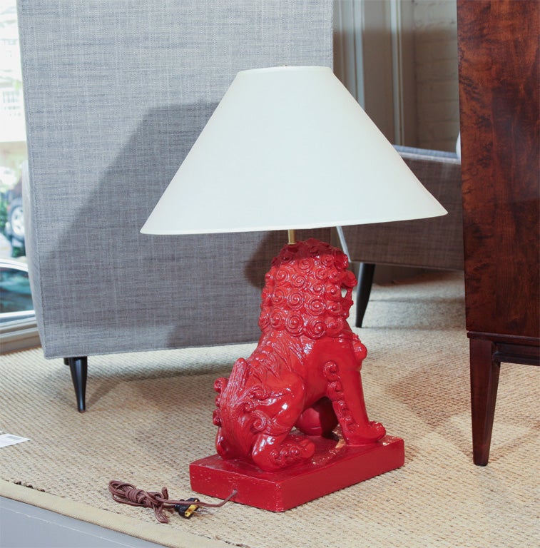 Red lacquered Chinese lion lamps 1